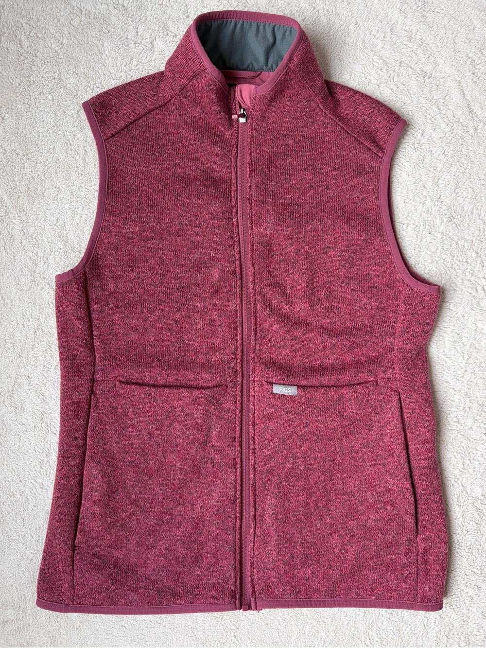 Figs Women's Heathered Rose Zip-Front Fleece Vest Size Medium